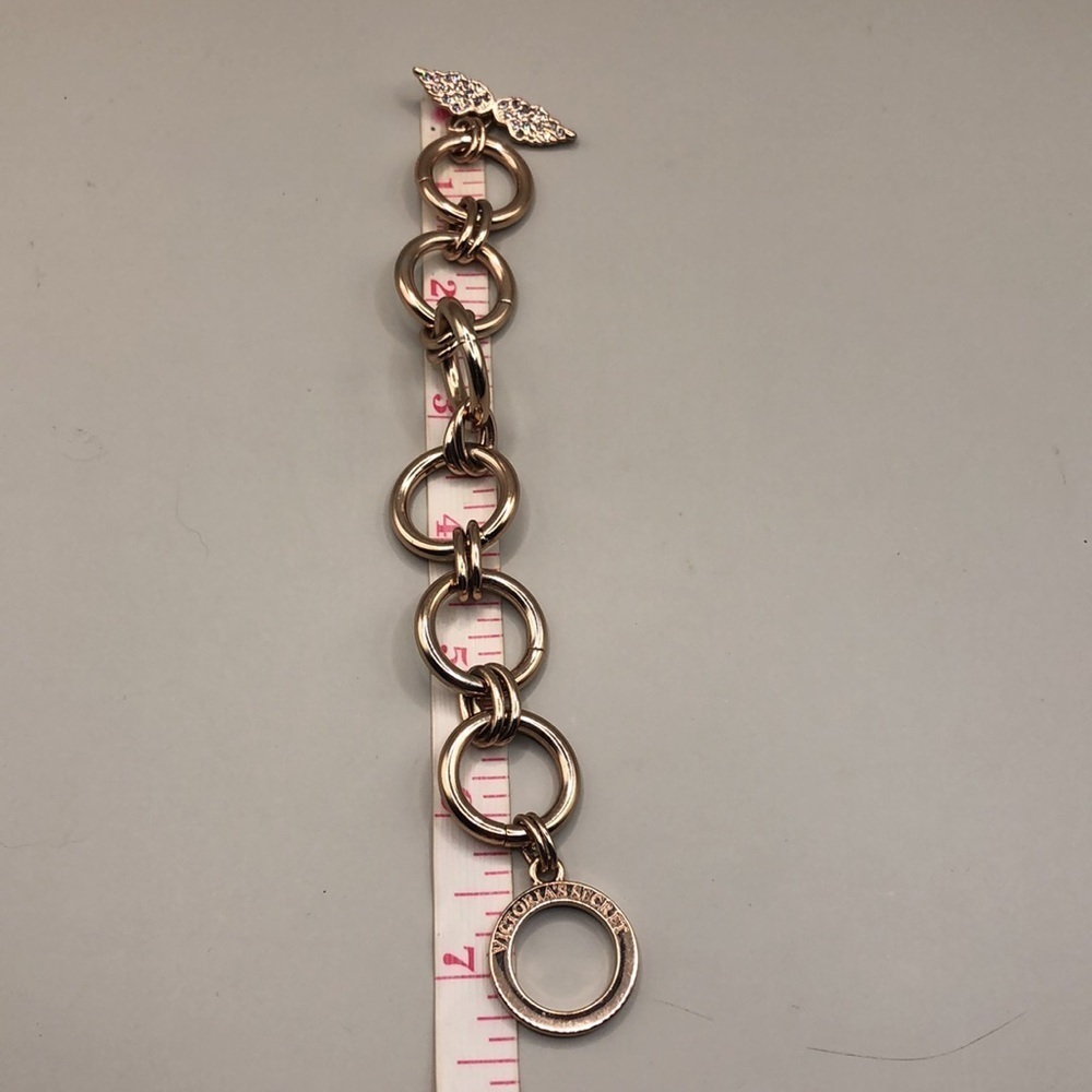 Victoria's Secret round gold tone chunky chain links metal bracelet-trendy. - Picture 3 of 4